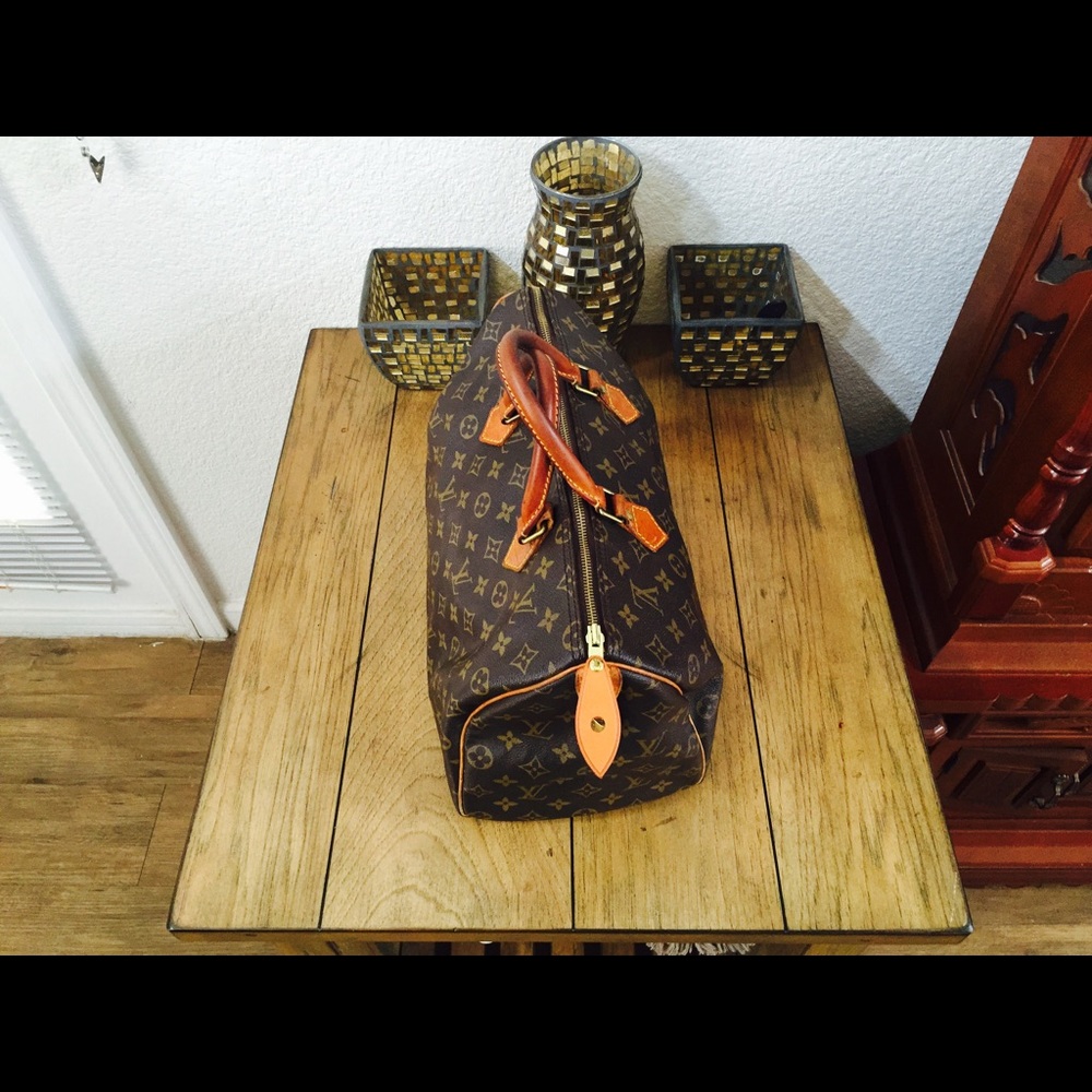 Authentic 💯 Louis Vuitton Boston Bag Speedy 35